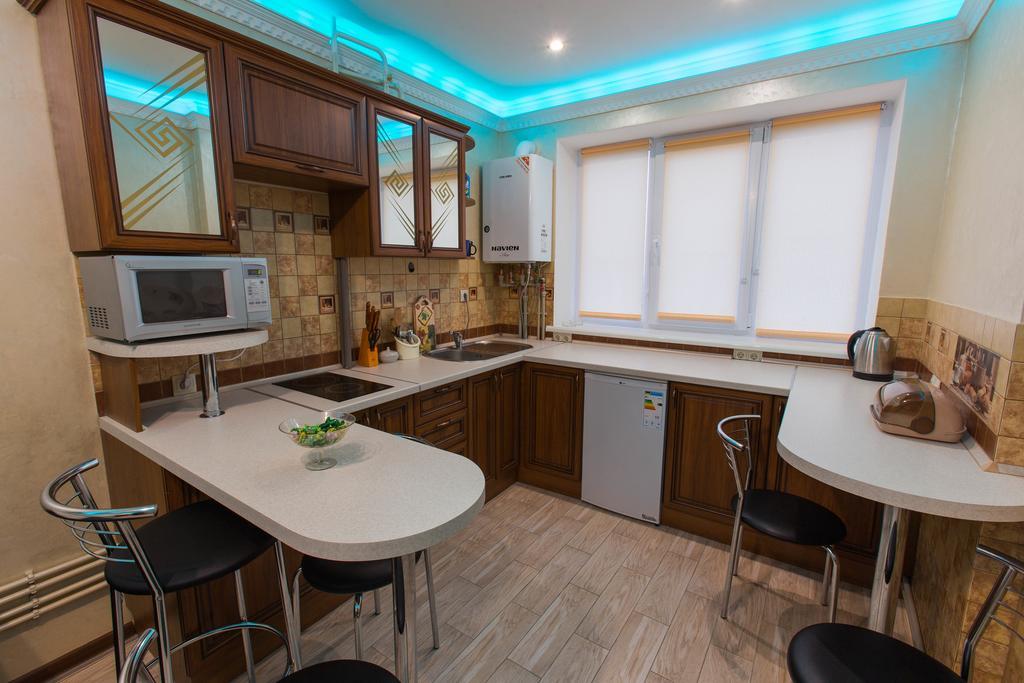 Modern Apartment On Akademika Sakharova 27A Ivano-Frankivsk Buitenkant foto