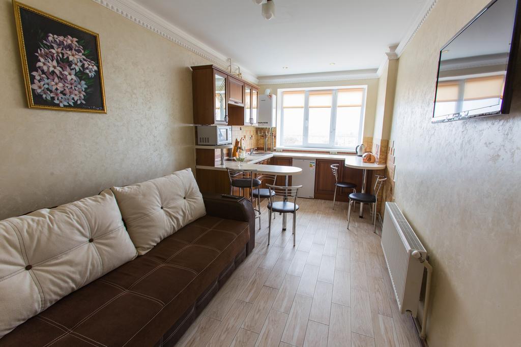 Modern Apartment On Akademika Sakharova 27A Ivano-Frankivsk Buitenkant foto
